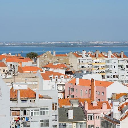 Renovated Sunny Apartment With Amazing Sunset Balcony , By Timecooler Lisboa Exteriör bild
