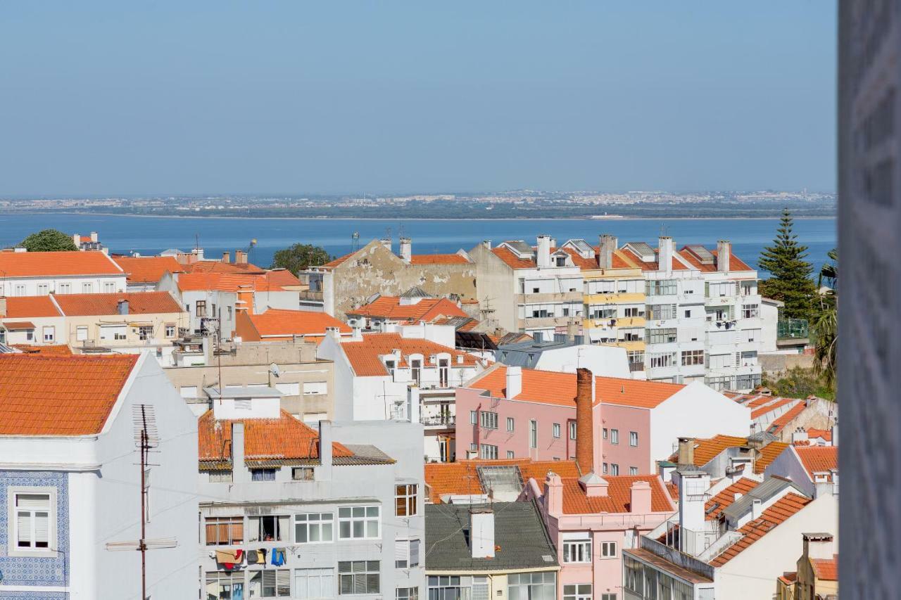 Renovated Sunny Apartment With Amazing Sunset Balcony , By Timecooler Lisboa Exteriör bild