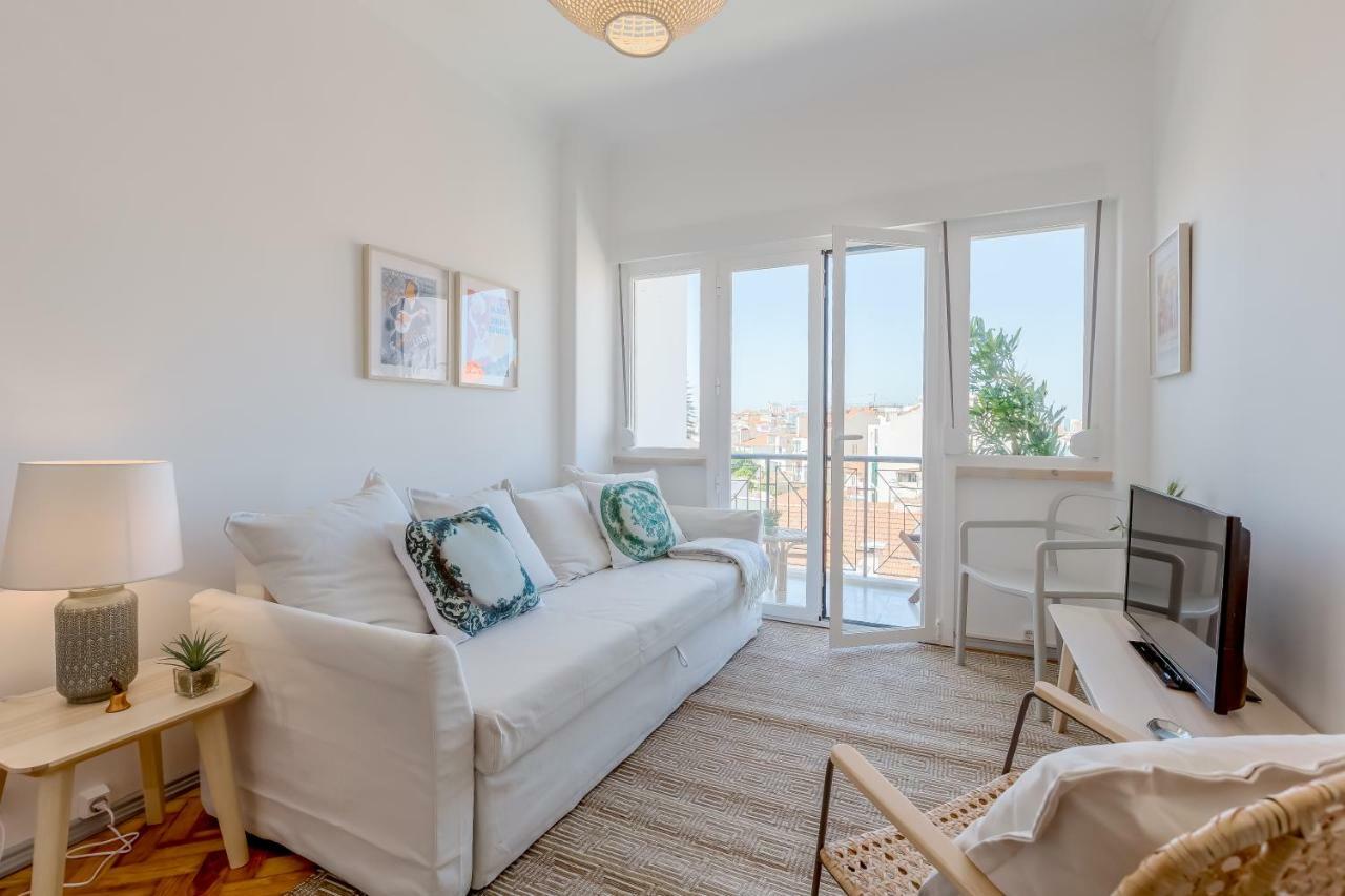 Renovated Sunny Apartment With Amazing Sunset Balcony , By Timecooler Lisboa Exteriör bild