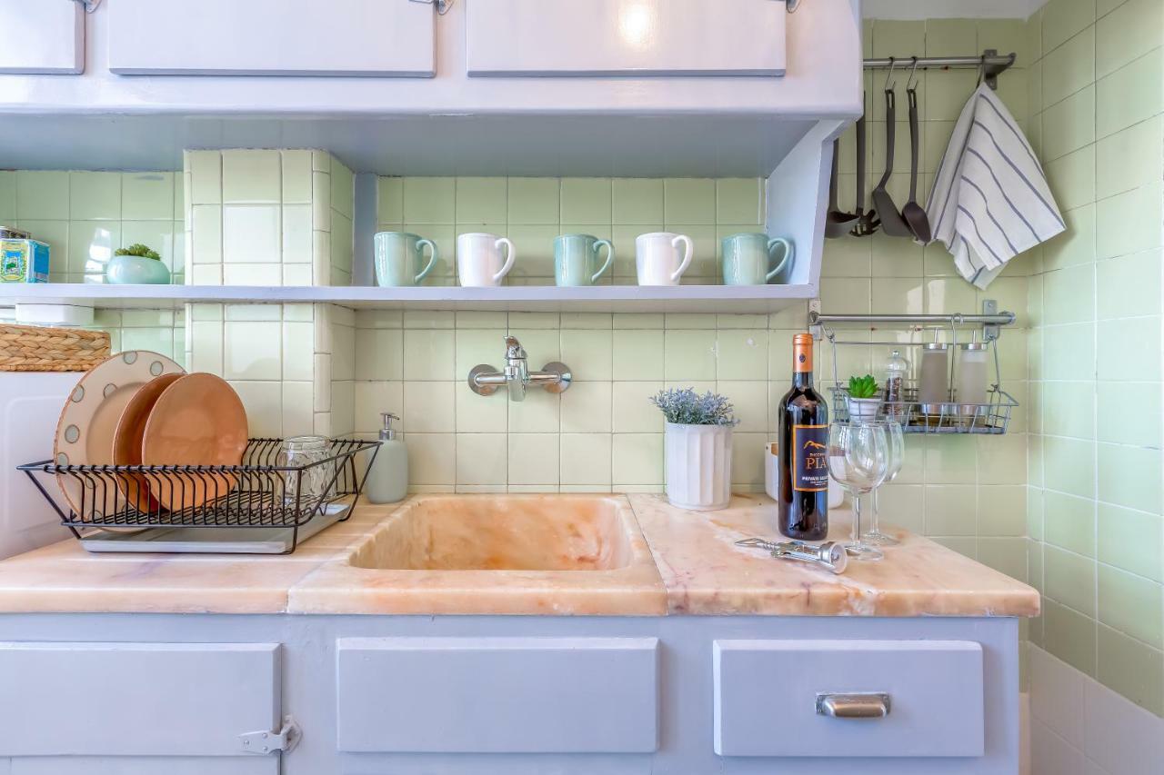Renovated Sunny Apartment With Amazing Sunset Balcony , By Timecooler Lisboa Exteriör bild